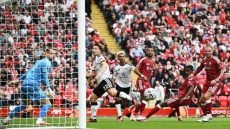 ليفربول يتعثر أمام فولهام وتشيلسي ينجو من فخ هال سيتي في سلسلة تعادلات بالدوري الإنكليزي