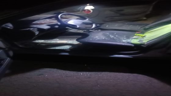 جرادة.. ملثمون يرشقون وكيل لائحة تحالف اليسار بالحجارة أثناء قيادته سيارته ( فيديو )