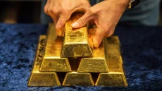 الذهب مستقر قرب أدنى مستوى له منذ أكثر من 7 أسابيع