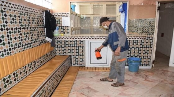 عمال الحمامات بخريبكة.. أجور هزيلة وضمان اجتماعي غائب، فمن ينصفهم ؟