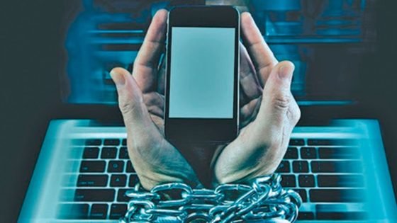 ما بعد الوعد الحكومي: كيف سيحمي المغرب أطفاله من الإدمان الرقمي