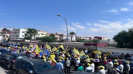 مسيرة احتجاجية بالسيارات لنساء ورجال التعليم بسيدي بنور ( صور )